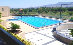 Hotel Grand Parivaar