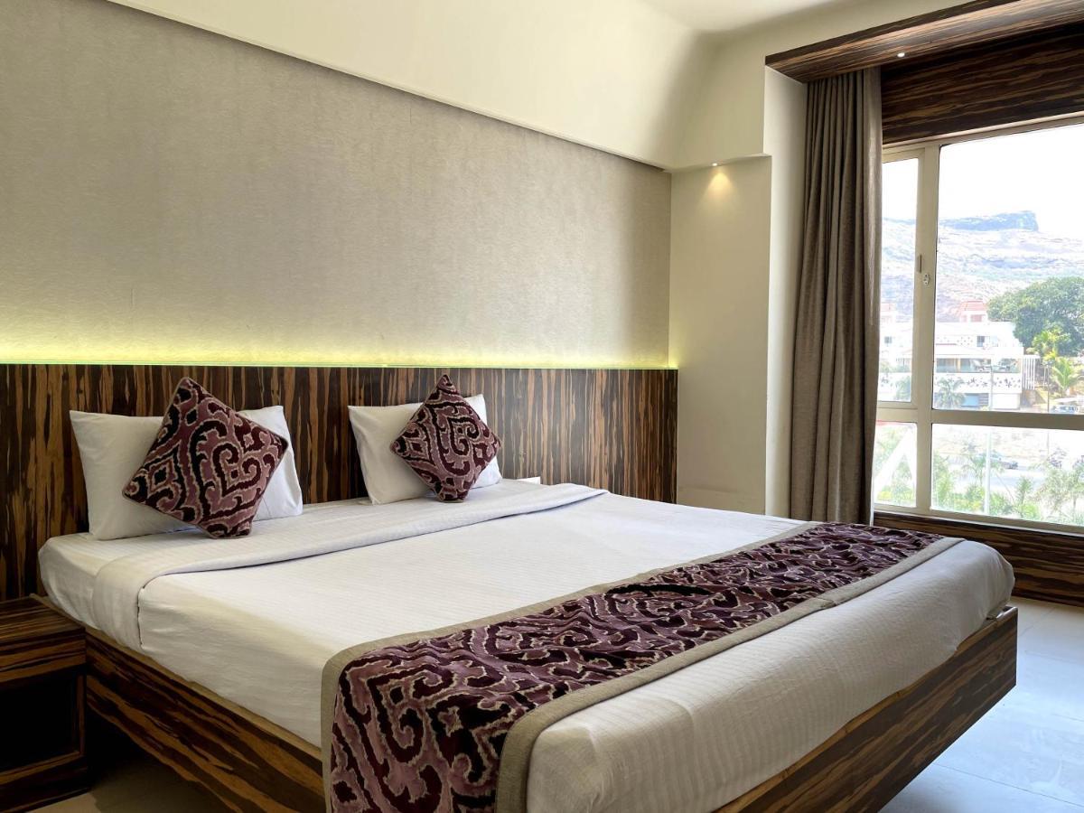Hotel Grand Parivaar Igatpuri Exterior photo